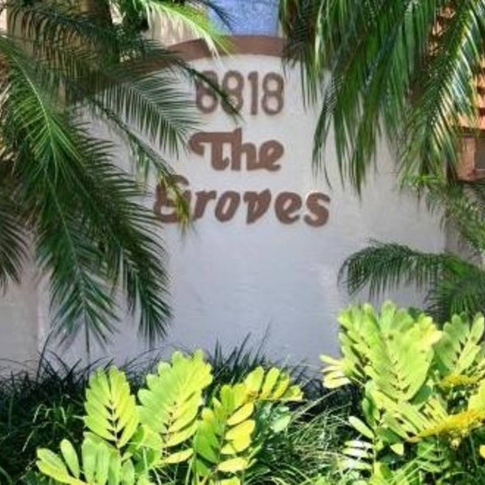 The groves entrance120150105 8184 1el8t4v 960x960